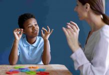 DesENVOLVER na Infância: Câmara aprova criação de programa voltado a jovens com deficiência e transtornos